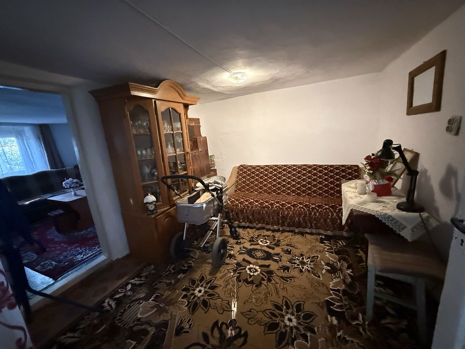 Casa de vânzare din cărămidă