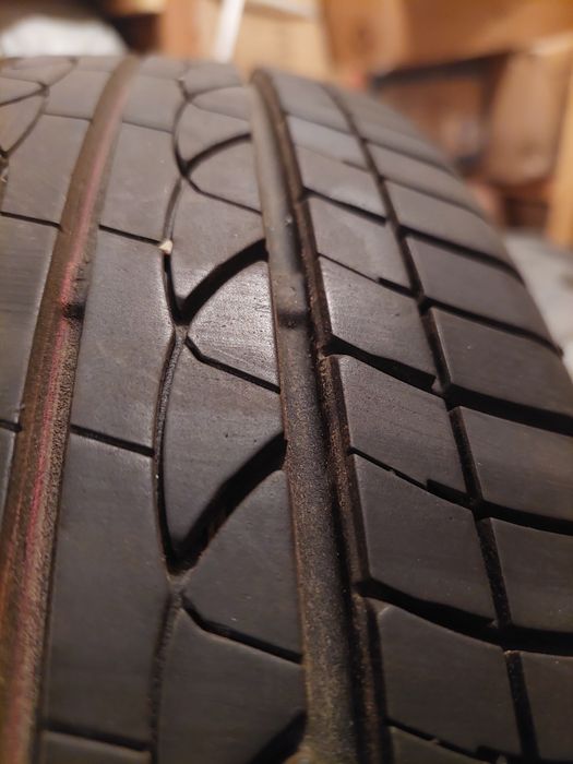 cauciucuri anvelope vară Bridgestone 175 65 15 impecabile ca noi