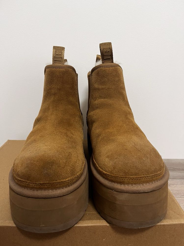 UGG  Neumel Platform Chelsea Boots