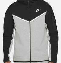 Vând Nike tech fleece Black and grey mărimea xs