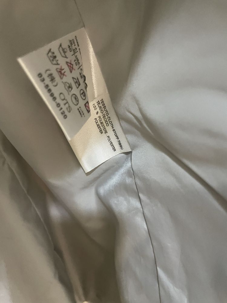 Лятно яке на Max Mara.Отлично състояние!