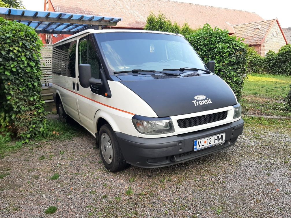 Vând ford transit
