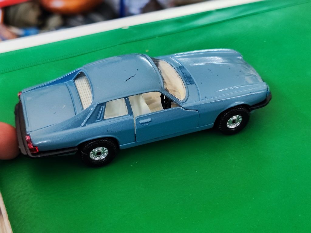Количка Corgi Jaguar XJS