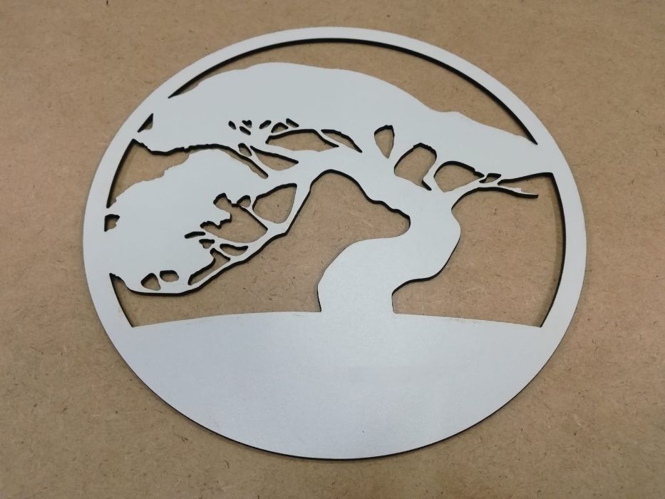 Rama bonsai alb si negru pentru licheni stabilizati