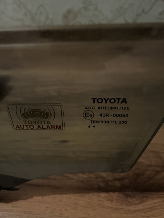 Камри 55 2016 оригинал стекла