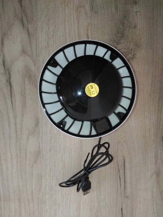 Capcana tantari cu led pe USB