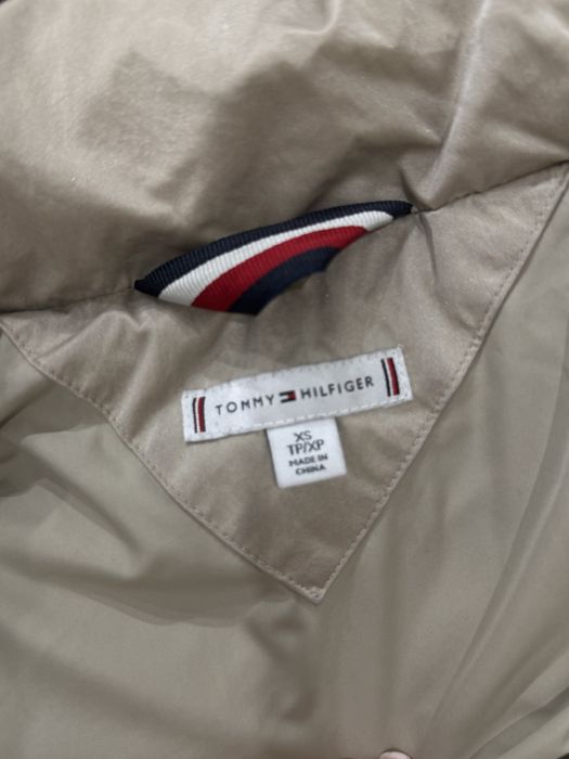 Продам зимний пуховик Tommy Hilfiger