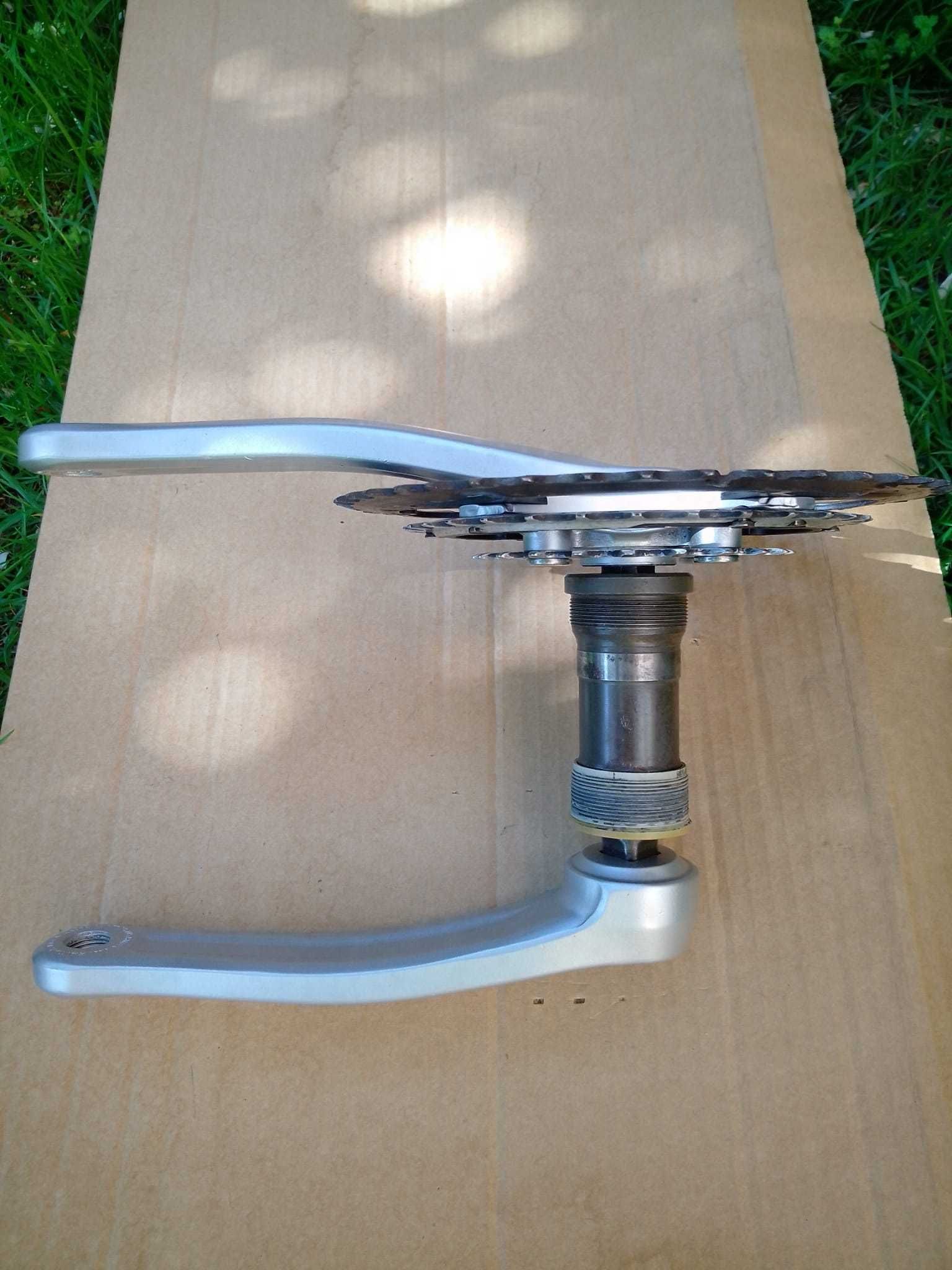 Angrenaj pedalier Shimano FC-M20 si ax BB-UN-26