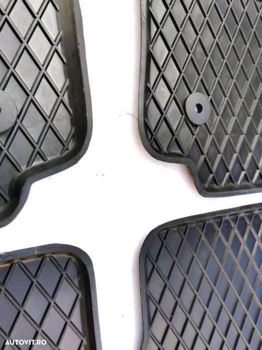 Covorase cauciuc Opel Astra G, H, Zafira 1, 2 cu clipsuri de prindere