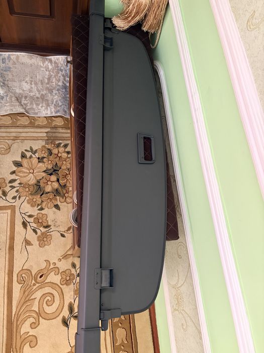 Шторка id6  от заднего отсека- VW