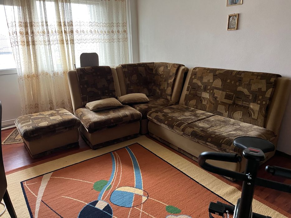 Colțar maro inchis