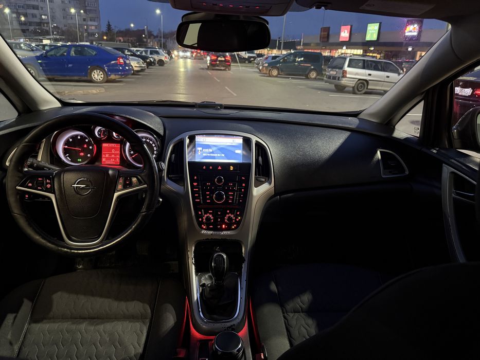 Opel Astra .J  Hatchback .2013 Euro.5