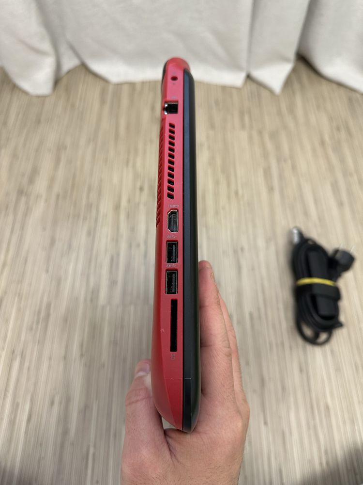Laptop HP pavilion 15-p011nf beats editon defect