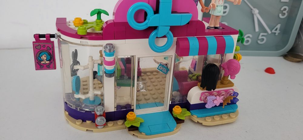 Lego friends coafor 70lei