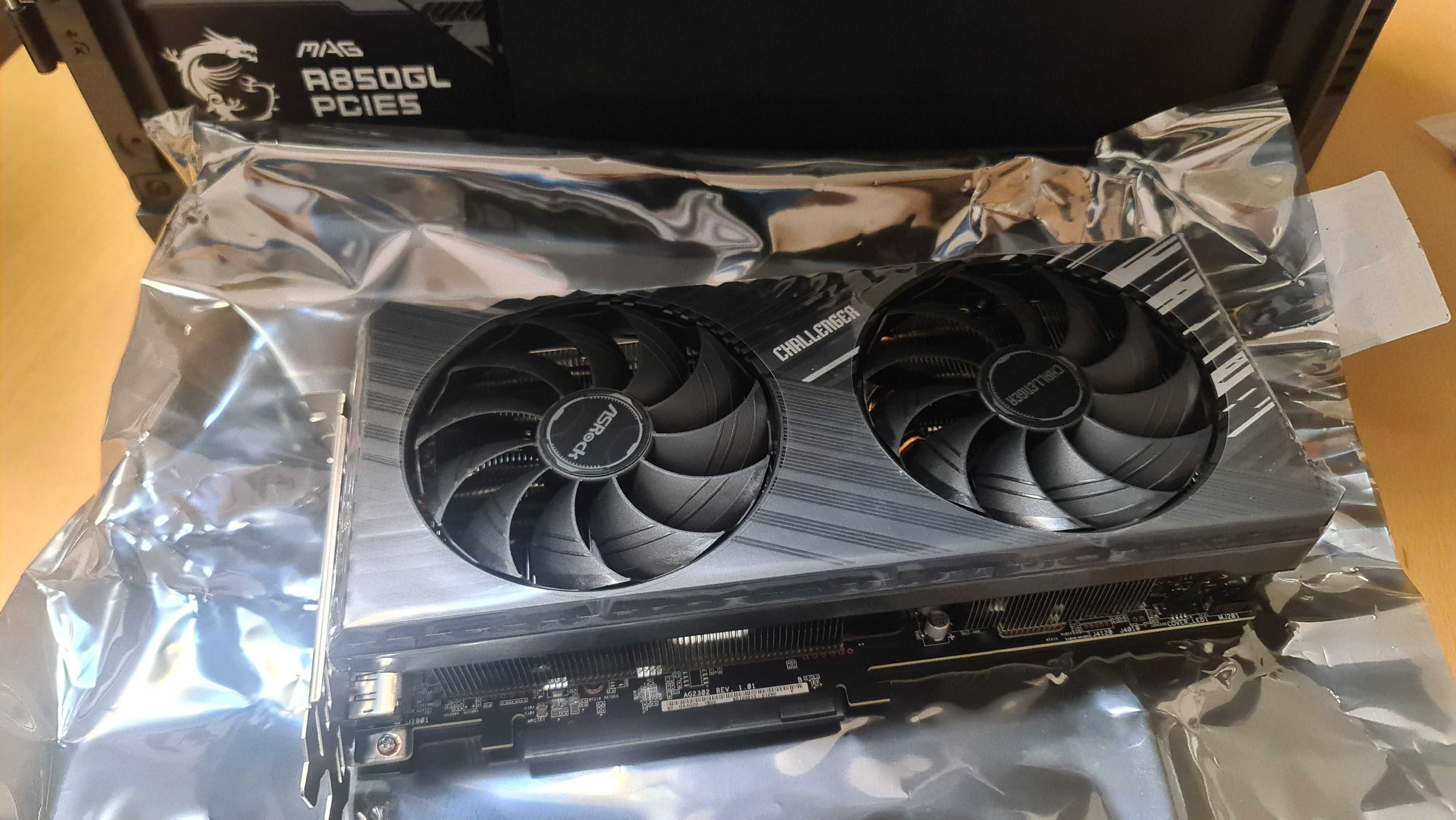 Продавам компютър RX 7700 XT, amd Ryzen 7 5800x, 2tb ssd, 64gb ram