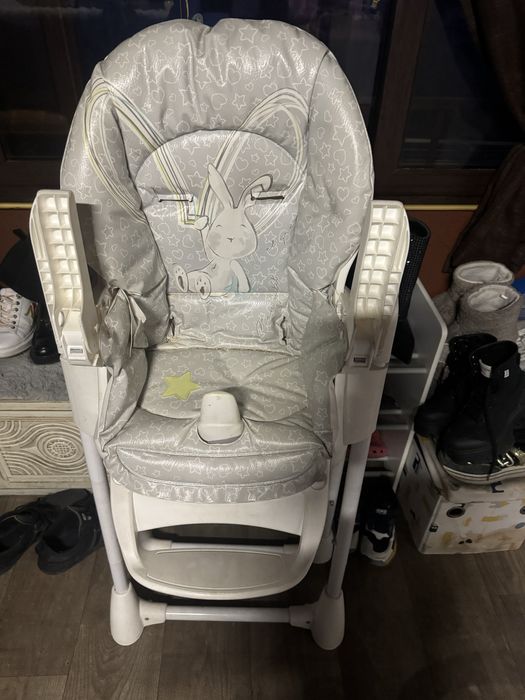 Стол за хранене