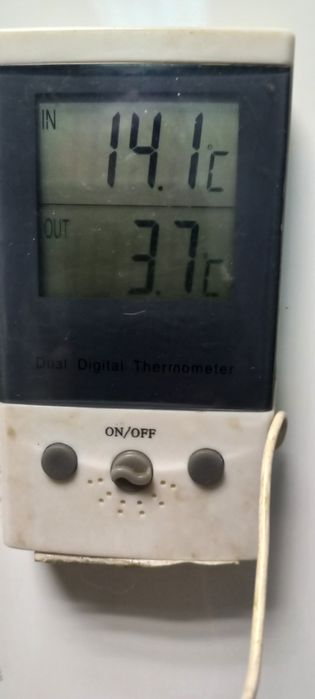 Продавам хладилник фризер Самсунг - ноу фронт система 280 лв.