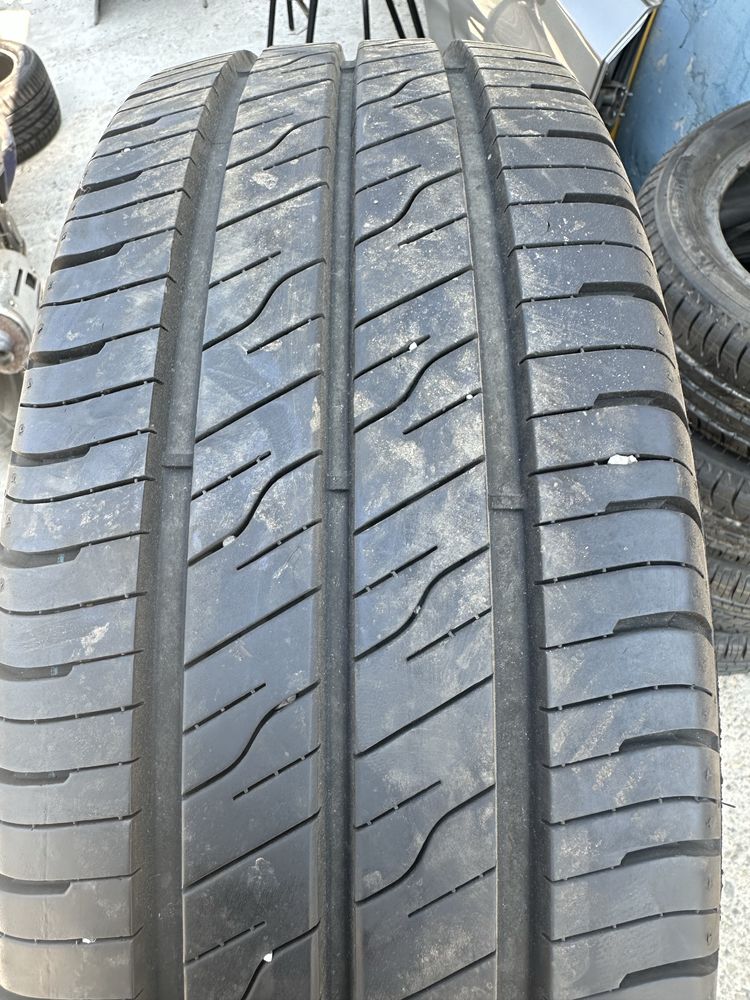 215/65/16с -Goodyear