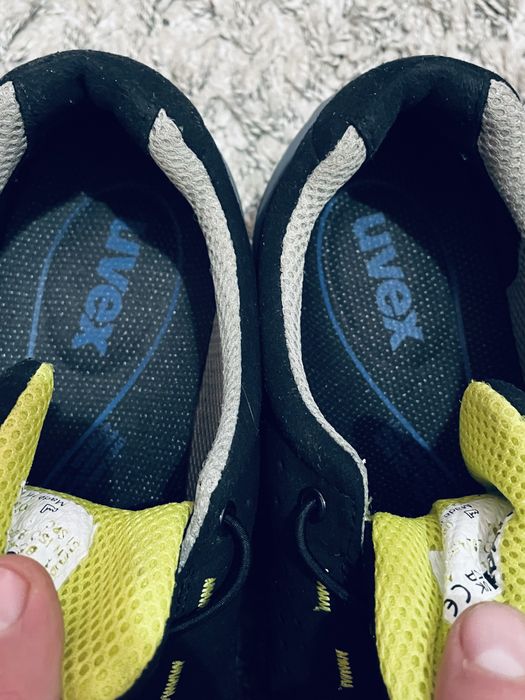 Bocanci Uvex pentru muncă