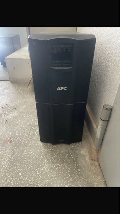 Vand ups apc folosit