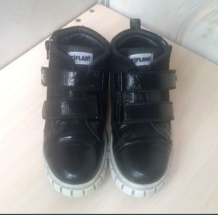 Ботинки на девочку