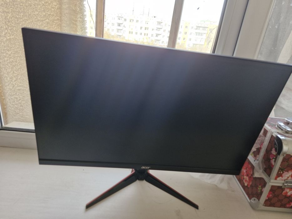 Монитор Acer rock