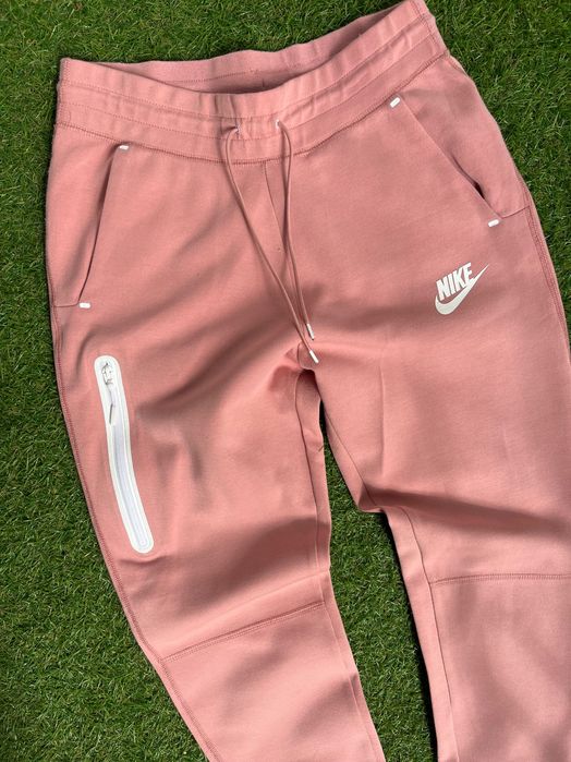 Дамско долнище : Nike Fleece Tech S