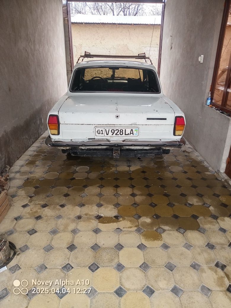 Gaz 2410sotiladi