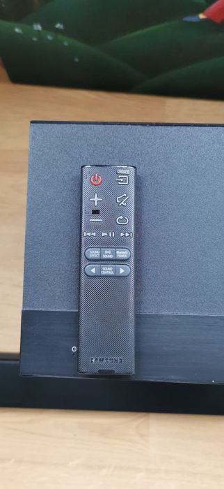 Vând Soundbar Samsung HW-K450 + Subwoofer