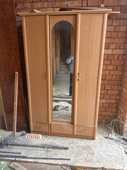 Rossiyski mebillar sotiladi