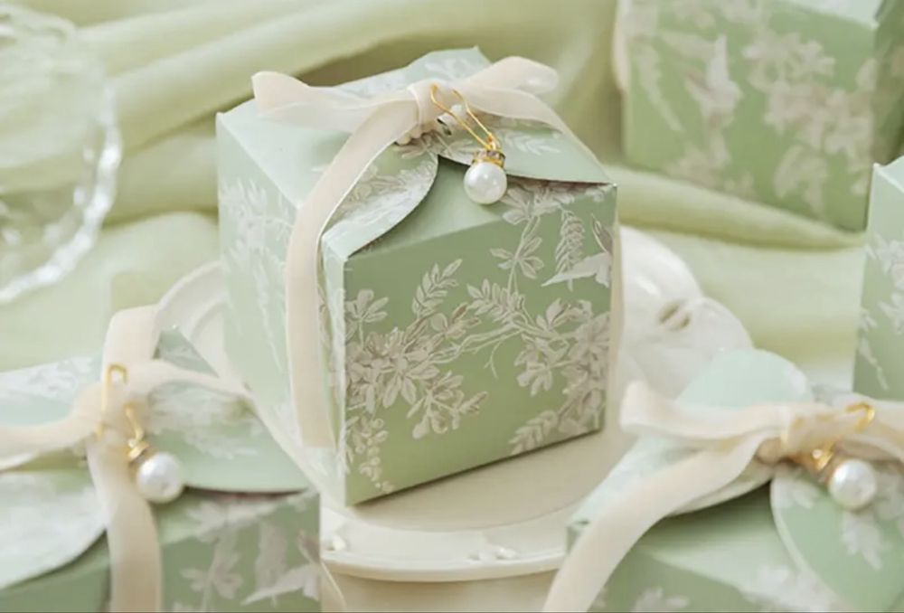 Mărturii personalizate pentru evenimente – elegante, realizate manual