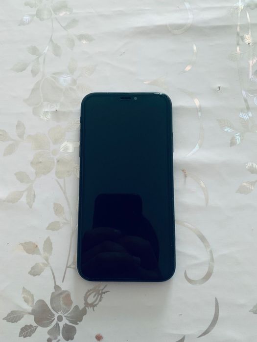 Продам айфон ХР срочно