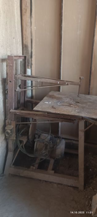 Lobzi stanok sotiladi