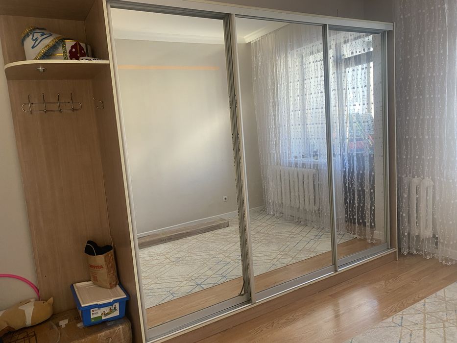 Продам шкаф-купе