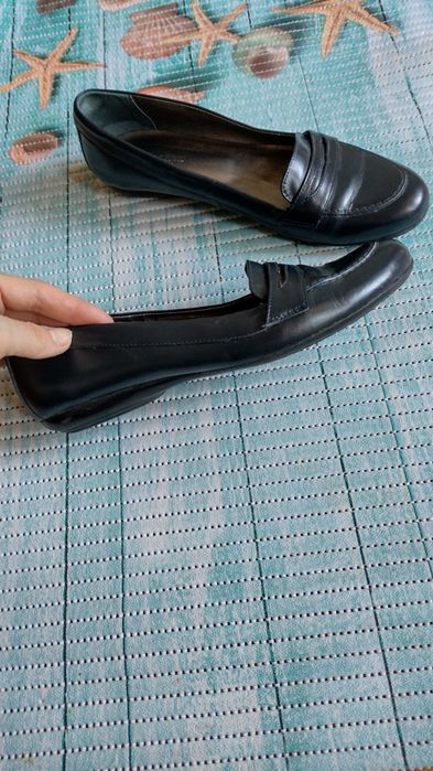 Vând pantofi din piele naturala, M.38-39