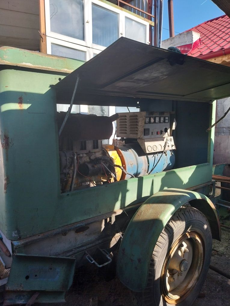 Generator curent 380 și 220 v