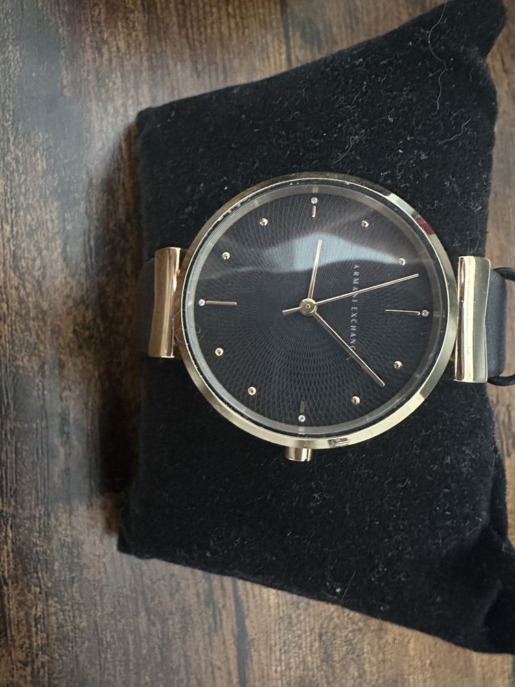 Armani ceas negru auriu