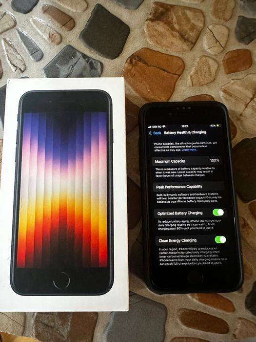 Iphone se3  2022 folosit foarte putin