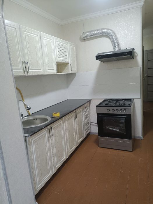 Продаётся 2х ком квартира в чирчике 1 мкн 3 этаж после ремонта