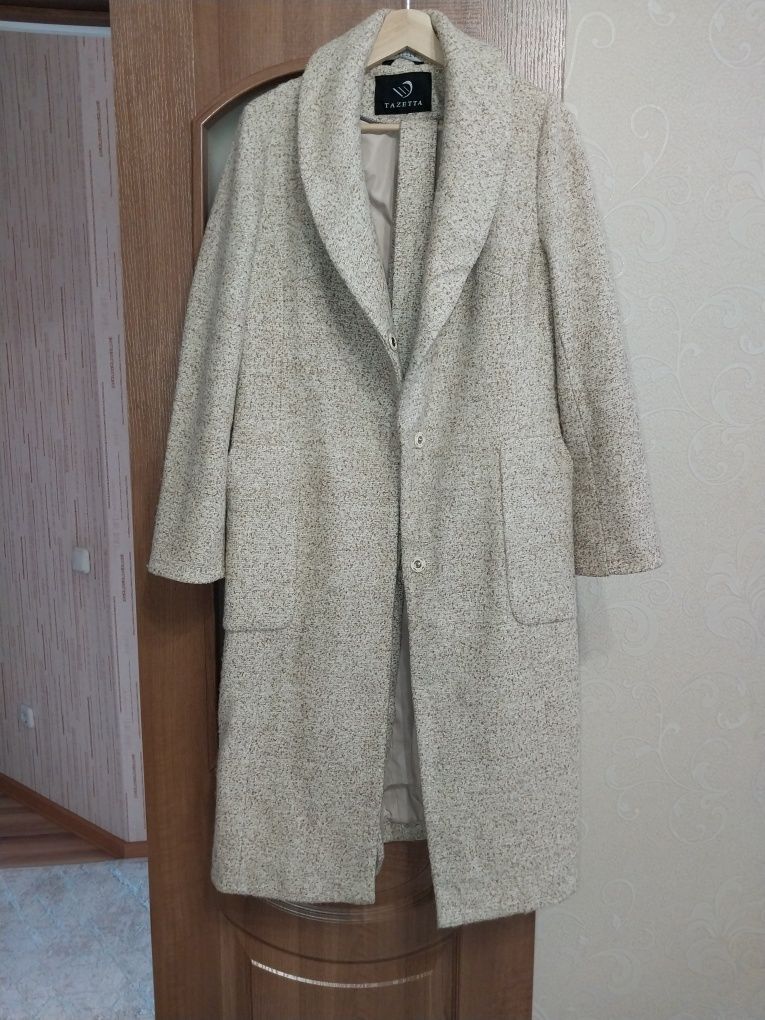 Продам Пальто женское за 5 000 тенге
