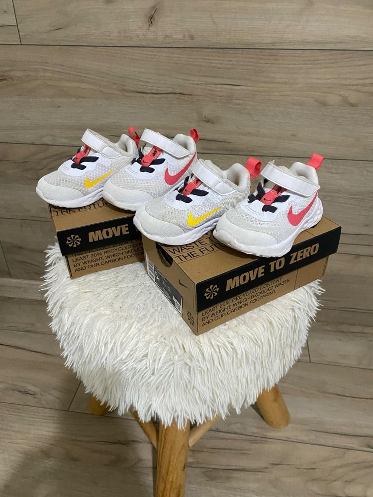 Обувки за деца Converse и Nike