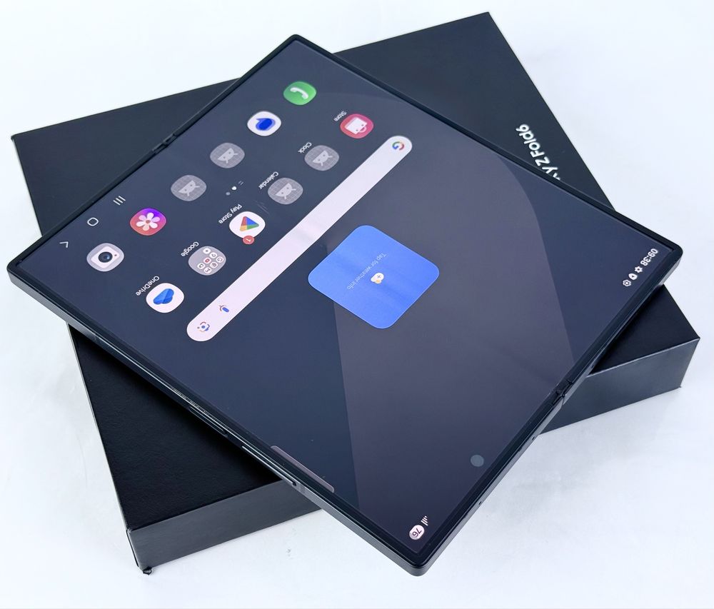 Samsung Galaxy Z Fold 6 512GB 12RAM Crafted Black Перфектен! Гаранция!