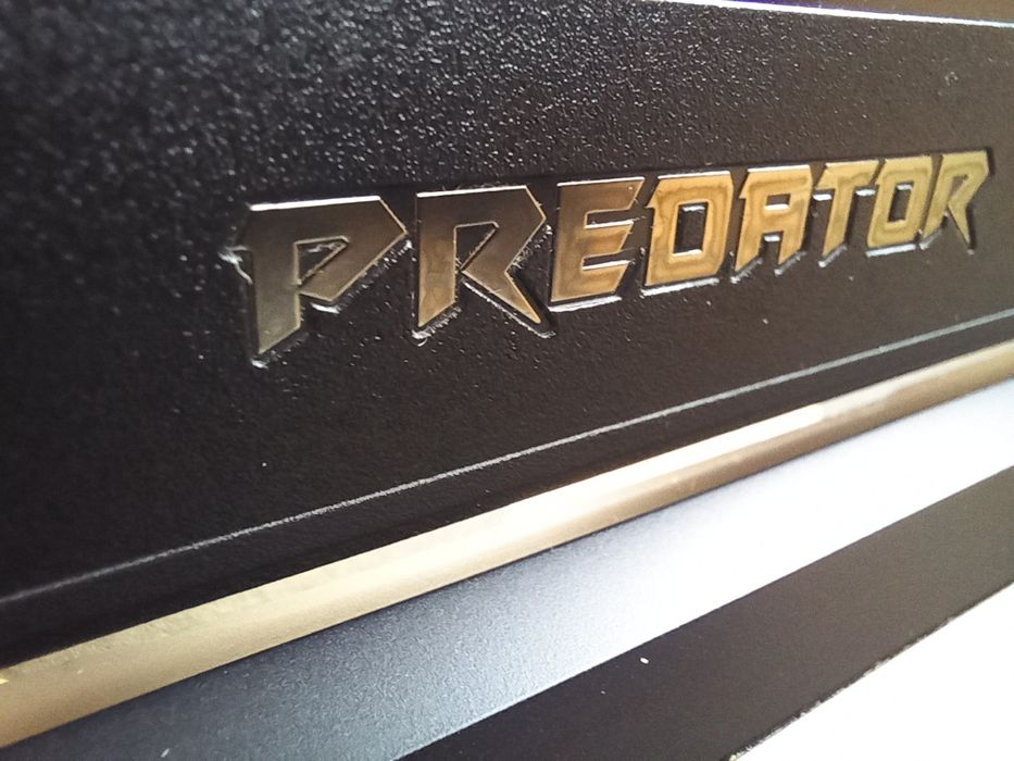 Acer Predator Helios 300 N18I2