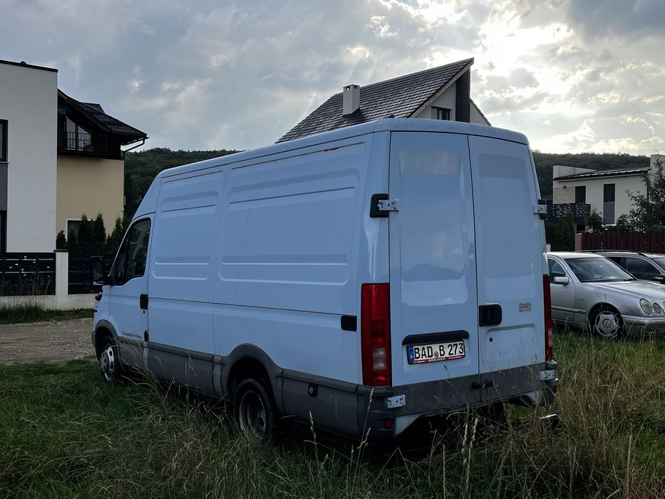 Vând Iveco Turbo daily 2.8