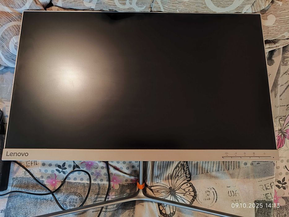 2K Lenovo L24q-10