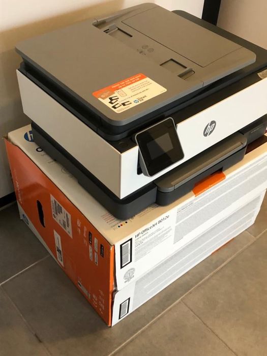 Imprimantă HP OfficeJet 8012e, ca nouă, in ambalaj original