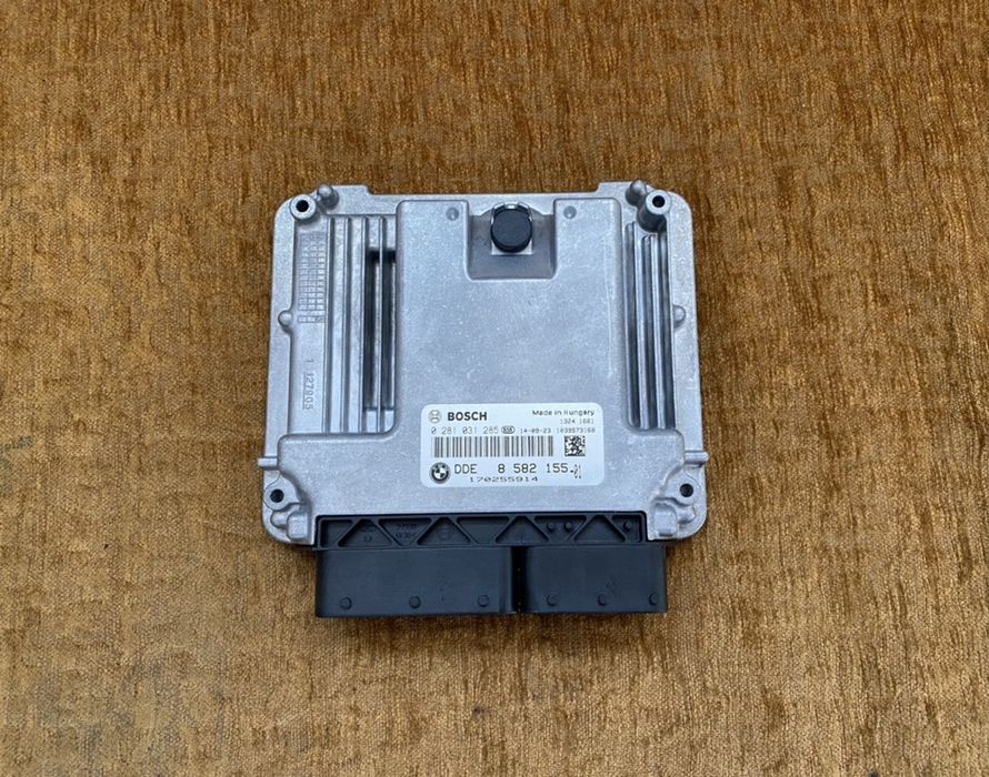 Calculator / Ecu motor BMW Seria 3 4 F30 F31 F32 F33 F34 F36 : 8582155