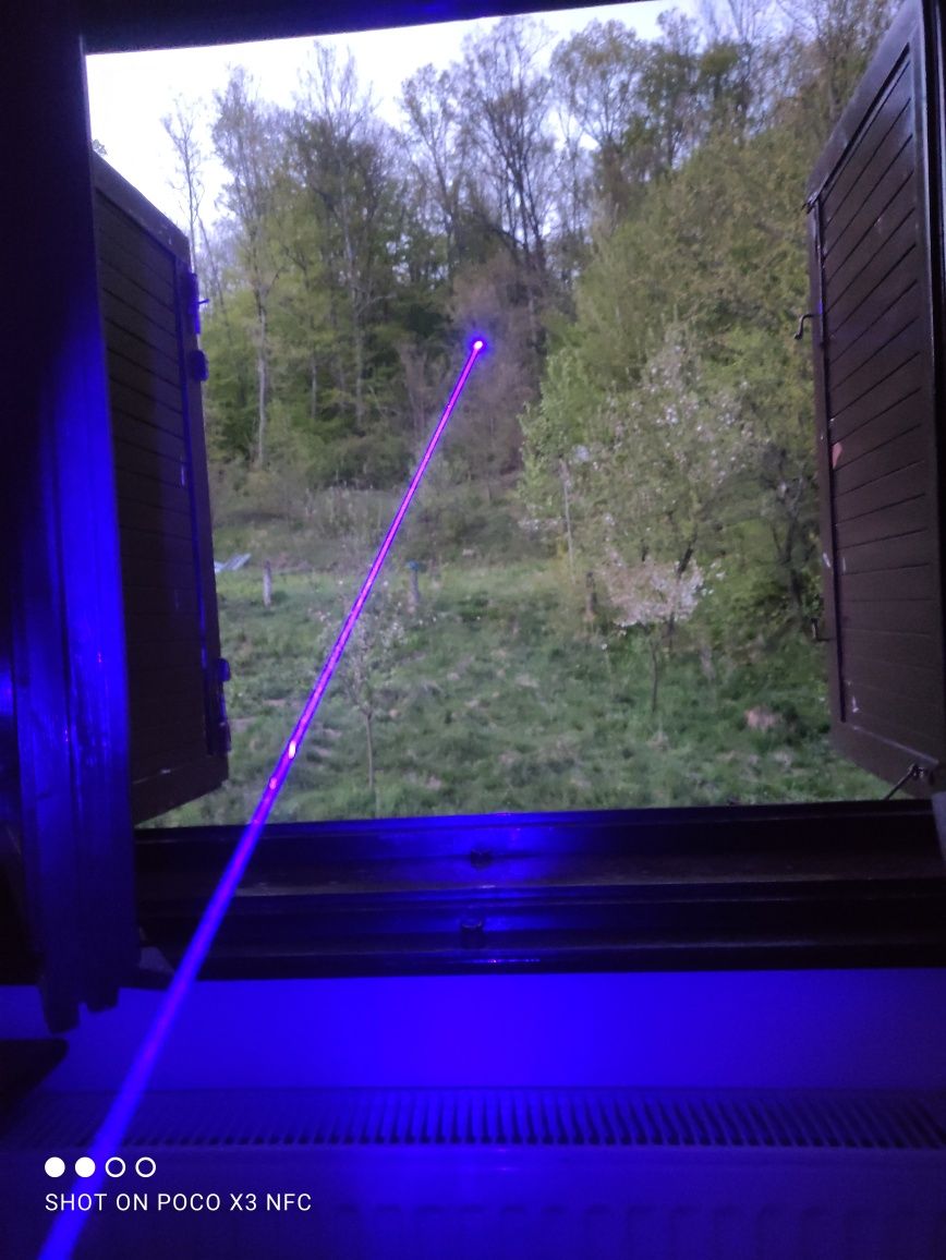 Laser pointer albastru 445nm 7,5Watti