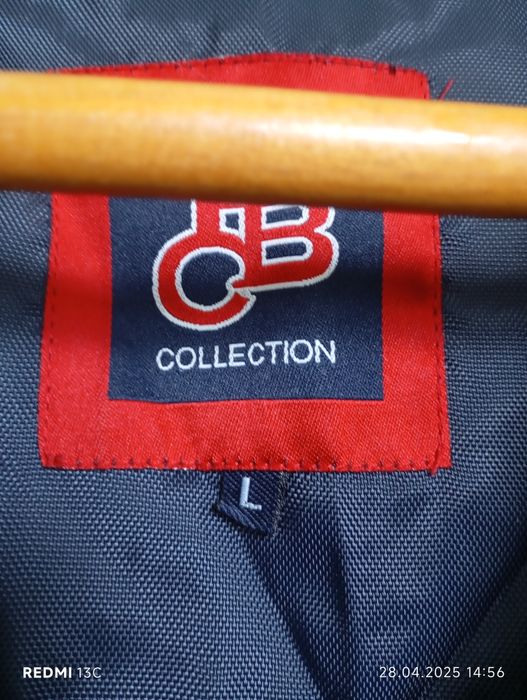 Мъжко спортно яке от фен магазина на Bayern München за пролет и лято .