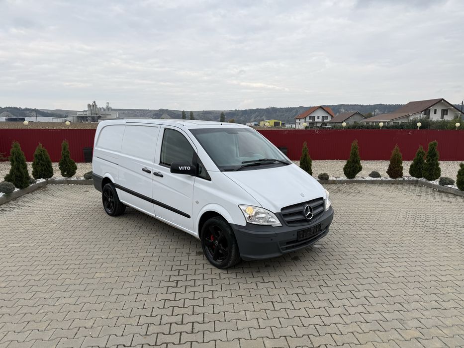 MERCEDES VITO LUNG EURO 5 CLIMA SENZORI 8 roti km reali fara rugina